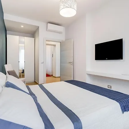 Vatican Brothers Apartment *