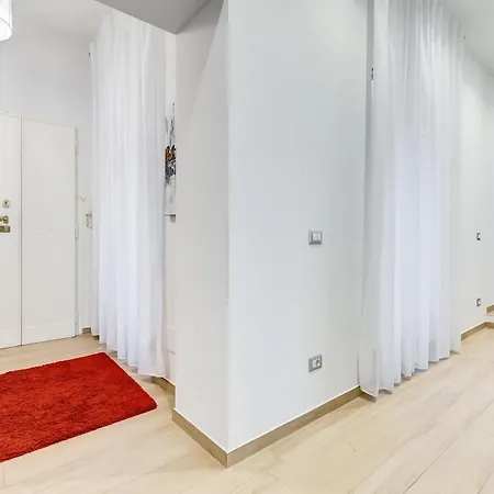 Vatican Brothers Apartment *